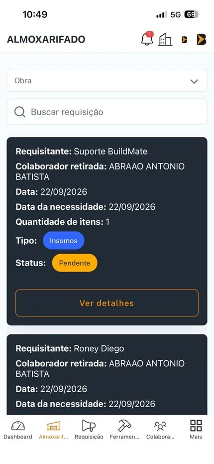 Tela de almoxarifado da BuildMate com fila de requisições, requisitante, colaborador de retirada e data da necessidade